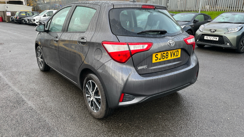 Toyota Yaris 1.5 VVT-i Icon Tech 5dr Petrol Hatchback